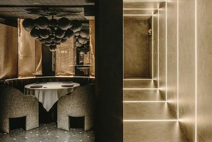 SMOKED ROOM